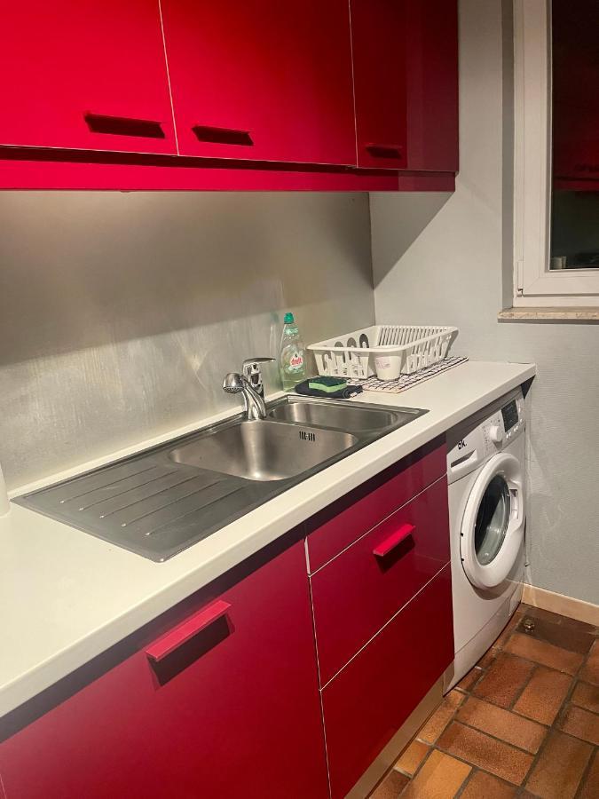 Lovely 2 Bedrooms Apartment Brussel Bagian luar foto